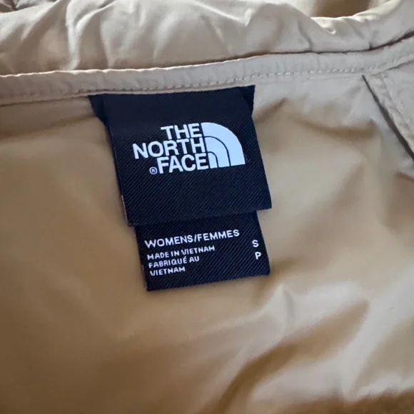 The North Face Cropped Puffer Jacket - Picture 5 of 5